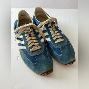 Vintage 1970’s The Winner 3 Stripe Blue Suede Men’s Sneakers Size 12